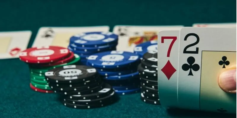 Quy luật chơi game bài Poker chi tiết nhất cho các tân thủ